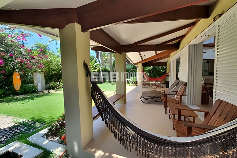 Casa com 5 quartos em Itamambuca