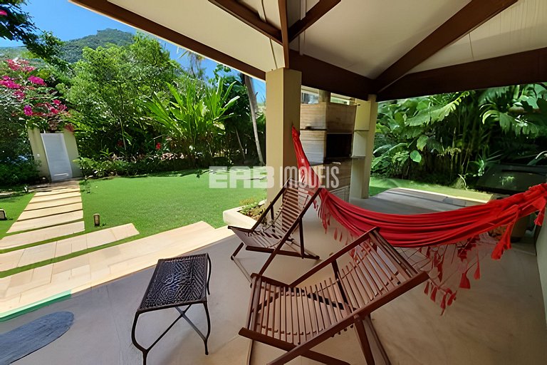 Casa com 5 quartos em Itamambuca