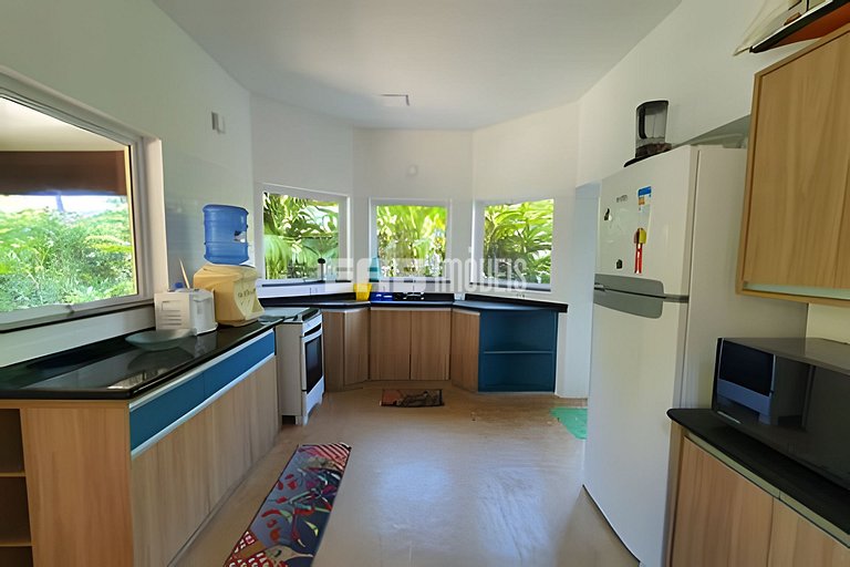 Casa com 5 quartos em Itamambuca