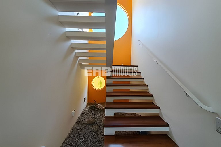 Casa com 5 quartos em Itamambuca