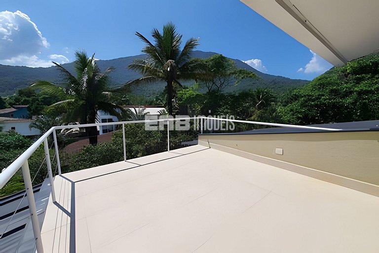 Casa com 5 quartos em Itamambuca