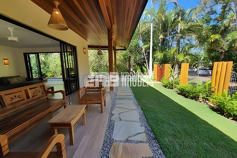 1ª casa saindo da praia