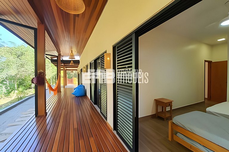 1ª casa saindo da praia