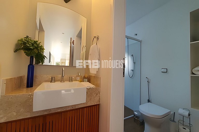 Casa de alto padrão no Prumirim