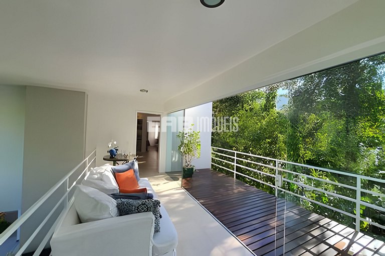 Casa de alto padrão no Prumirim