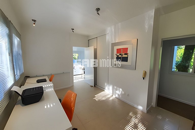 Casa de alto padrão no Prumirim