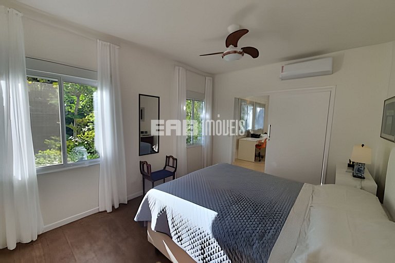 Casa de alto padrão no Prumirim