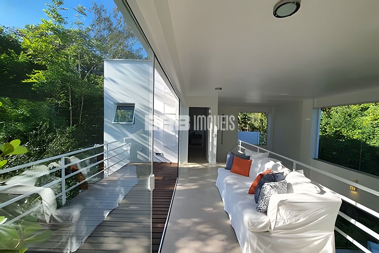 Casa de alto padrão no Prumirim