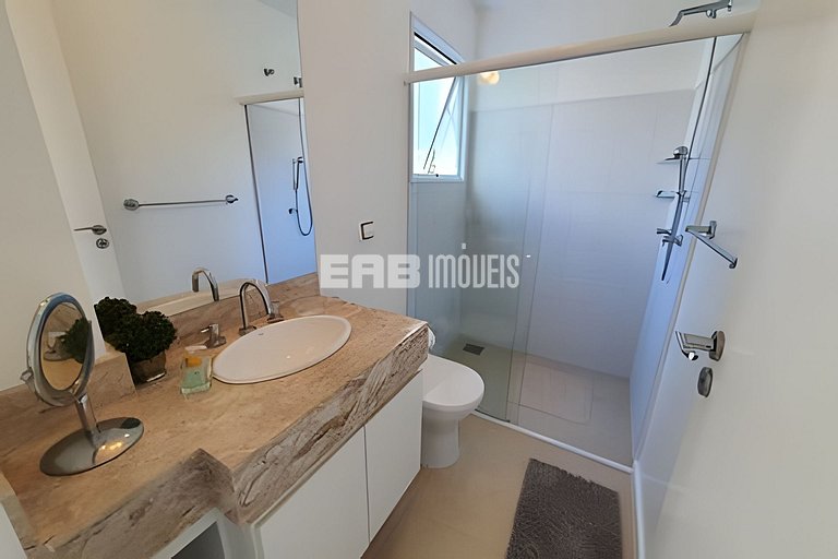 Casa de alto padrão no Prumirim