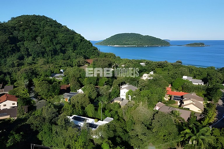 Casa de alto padrão no Prumirim