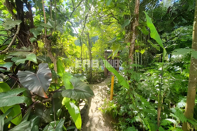 Casa de alto padrão no Prumirim