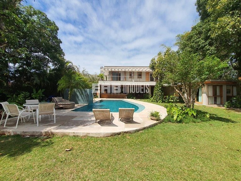 Altíssimo padrão - 4 suítes, sauna e academia