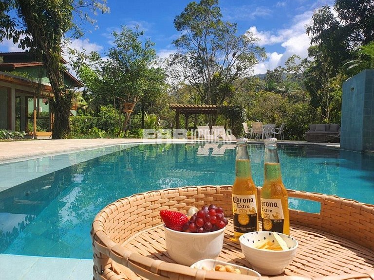 Altíssimo padrão - 4 suítes, sauna e academia