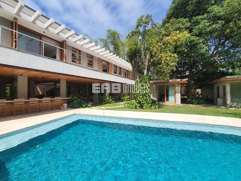 Altíssimo padrão - 4 suítes, sauna e academia