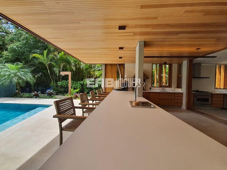 Altíssimo padrão - 4 suítes, sauna e academia