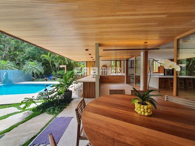 Altíssimo padrão - 4 suítes, sauna e academia