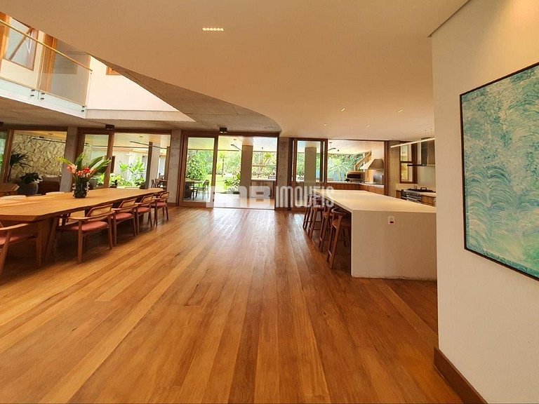 Altíssimo padrão - 4 suítes, sauna e academia