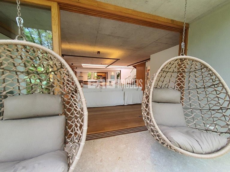 Altíssimo padrão - 4 suítes, sauna e academia