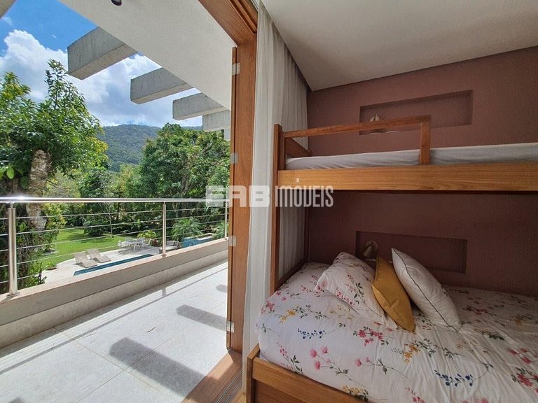 Altíssimo padrão - 4 suítes, sauna e academia