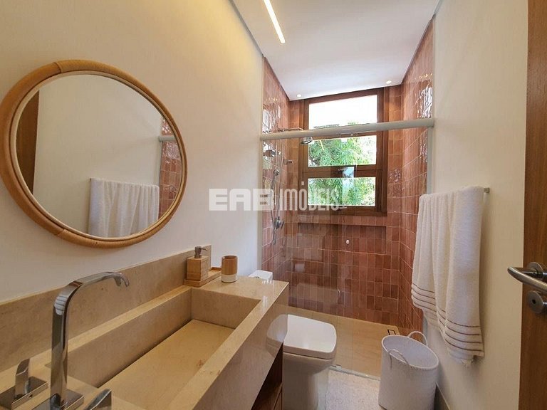 Altíssimo padrão - 4 suítes, sauna e academia