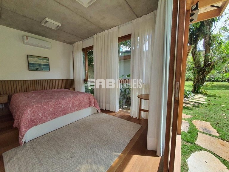 Altíssimo padrão - 4 suítes, sauna e academia