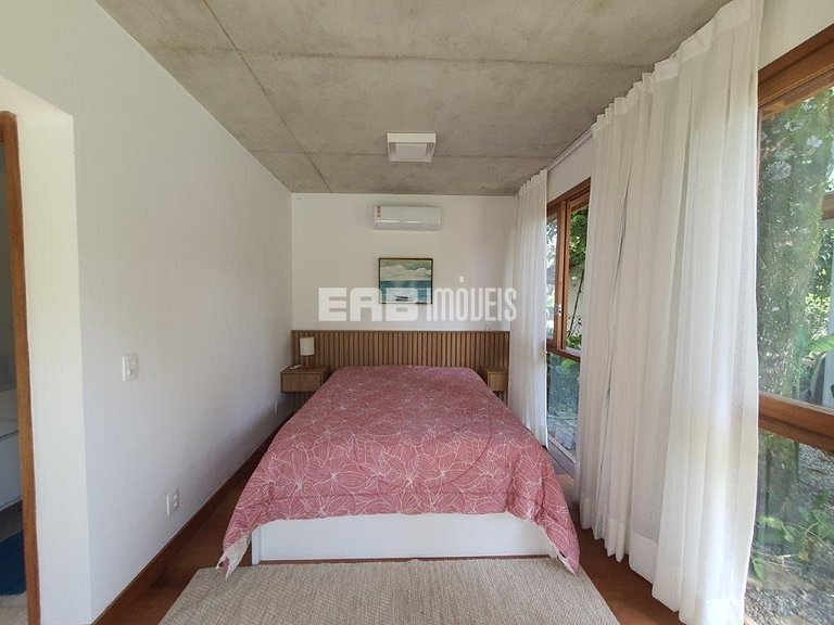 Altíssimo padrão - 4 suítes, sauna e academia