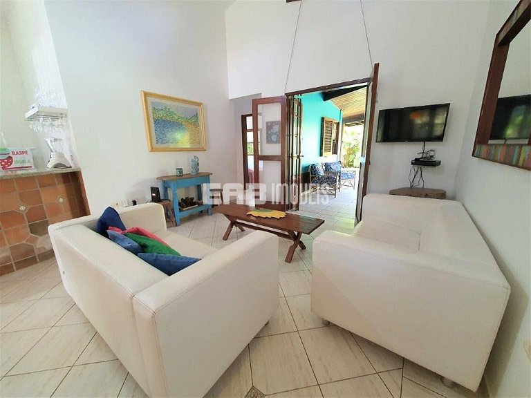 Casa a poucos passos da linda Praia de Itamambuca