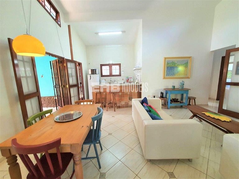 Casa a poucos passos da linda Praia de Itamambuca