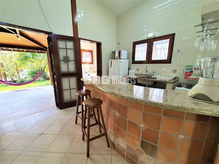 Casa a poucos passos da linda Praia de Itamambuca