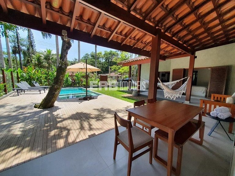 Casa recém reformada para locação de temporada em Itamambuca