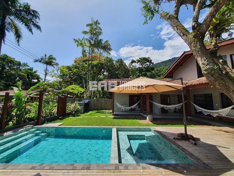 Casa recém reformada para locação de temporada em Itamambuca