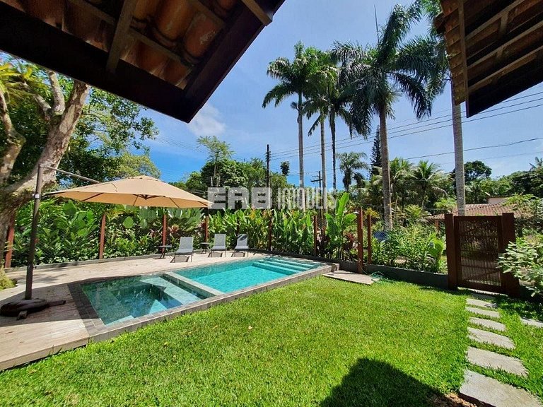 Casa recém reformada para locação de temporada em Itamambuca