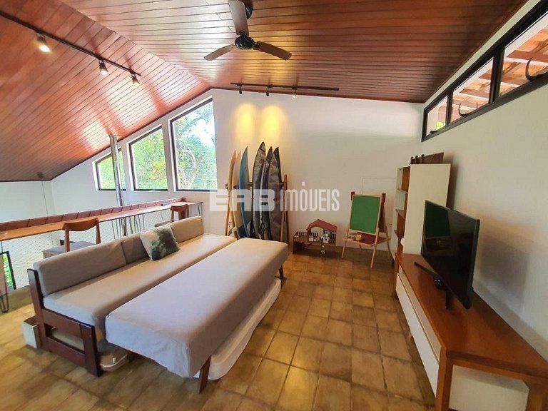 Casa recém reformada para locação de temporada em Itamambuca