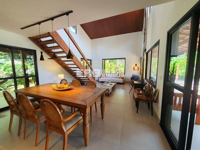 Casa recém reformada para locação de temporada em Itamambuca