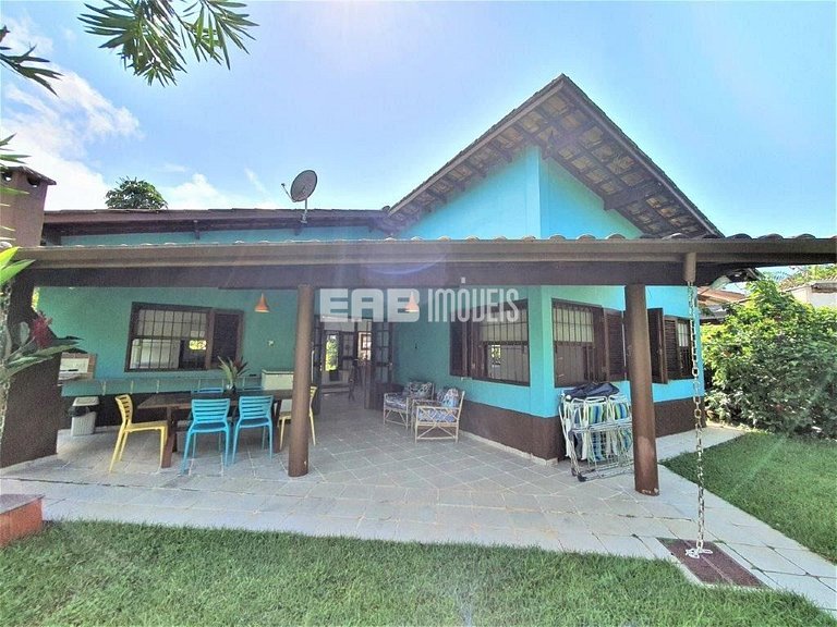 Casa a poucos passos da linda Praia de Itamambuca