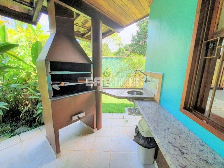 Casa a poucos passos da linda Praia de Itamambuca