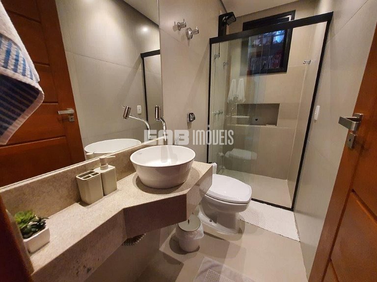 Casa recém reformada para locação de temporada em Itamambuca