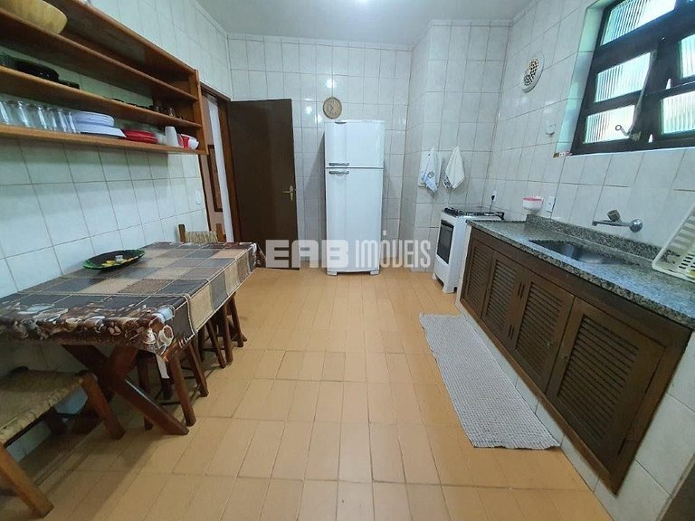 Casa a 80m da praia de Itamambuca