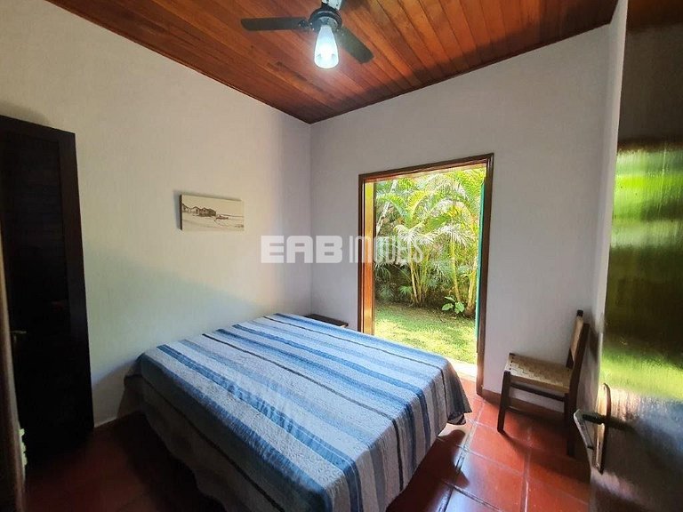Casa a 80m da praia de Itamambuca