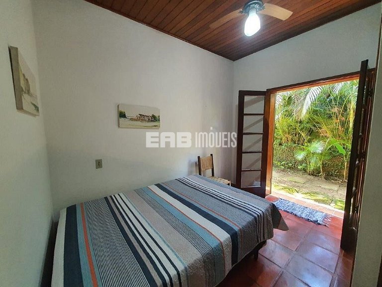 Casa a 80m da praia de Itamambuca