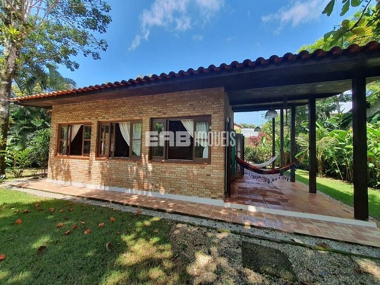 Casa a 80m da praia de Itamambuca