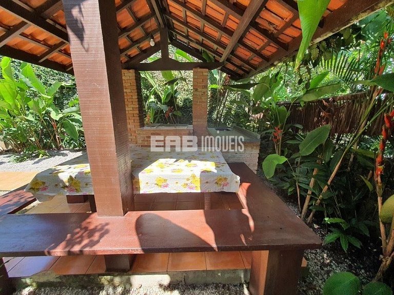 Casa a 80m da praia de Itamambuca