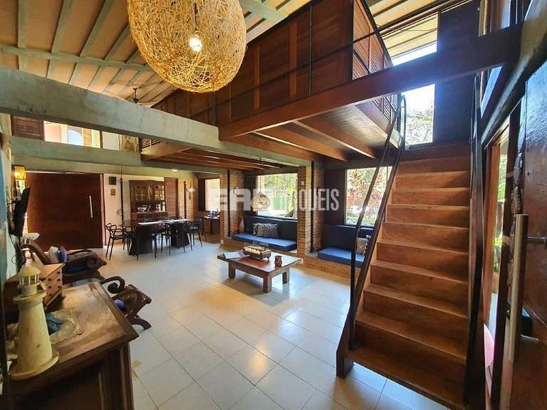 Casa com piscina, churrasqueira e ar em Itamambuca