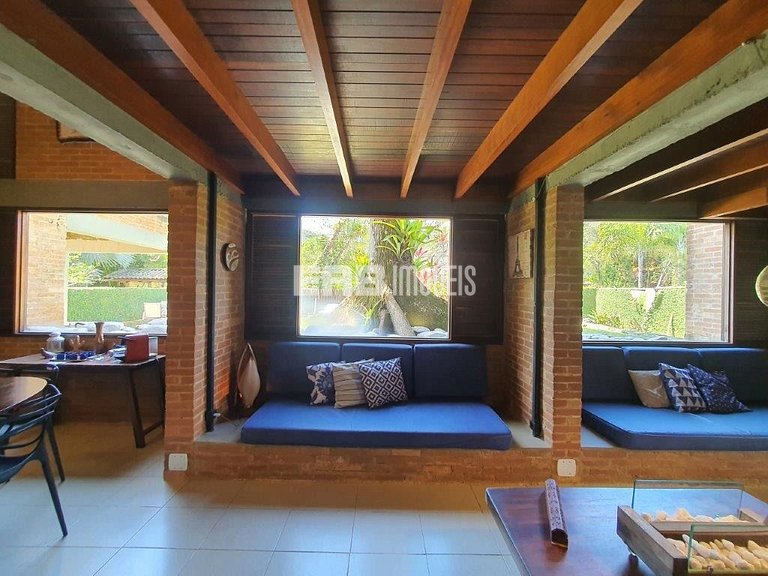 Casa com piscina, churrasqueira e ar em Itamambuca