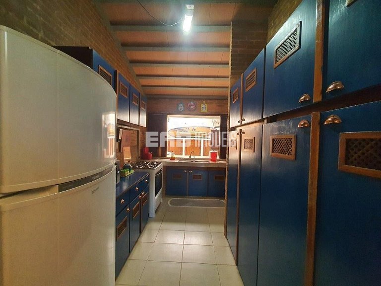 Casa com piscina, churrasqueira e ar em Itamambuca