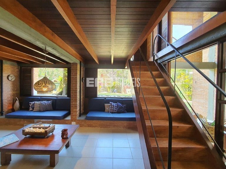 Casa com piscina, churrasqueira e ar em Itamambuca