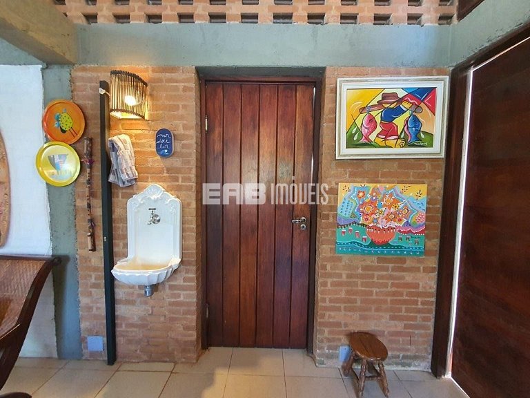 Casa com piscina, churrasqueira e ar em Itamambuca