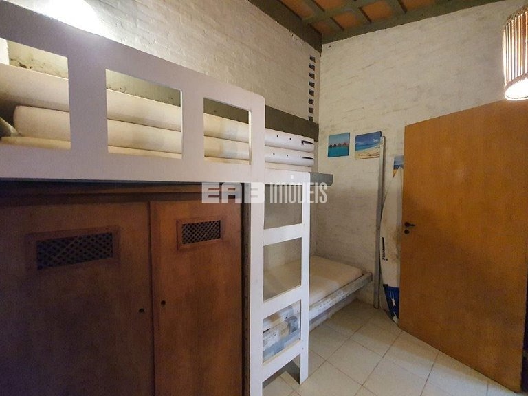 Casa com piscina, churrasqueira e ar em Itamambuca