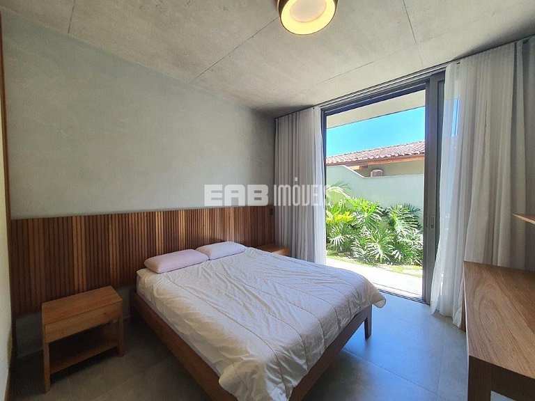 Casa de alto padrão com 6 suítes a 30m da praia