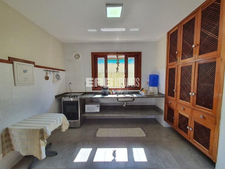 Casa a alguns passos da Praia de Itamambuca